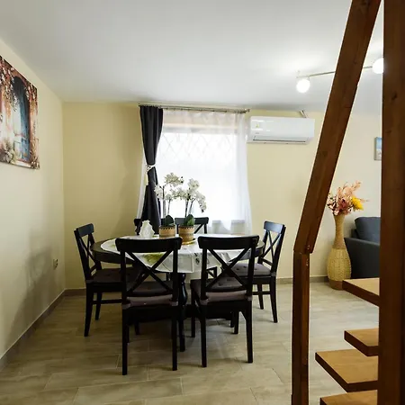 Emili Apartment Rackeve