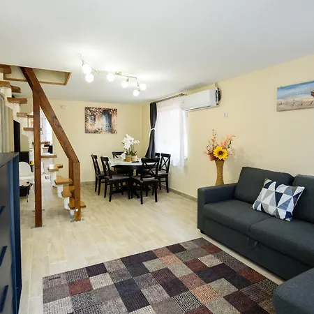 Emili Apartment