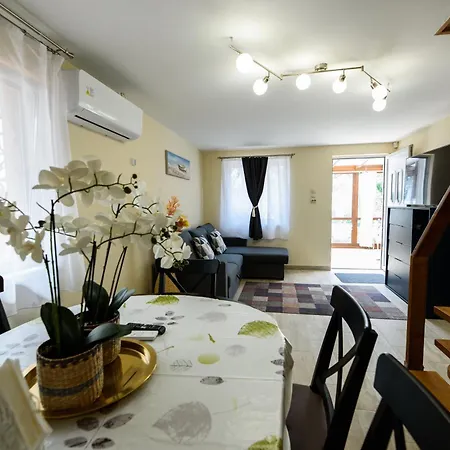 Apartment Emili Rackeve